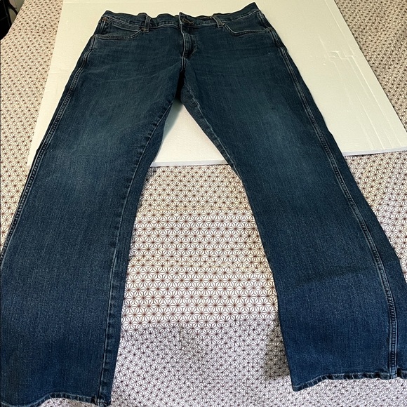 Wrangler Relaxed Boot Dark Blue Denim work Jeans 36x36 - Picture 1 of 10